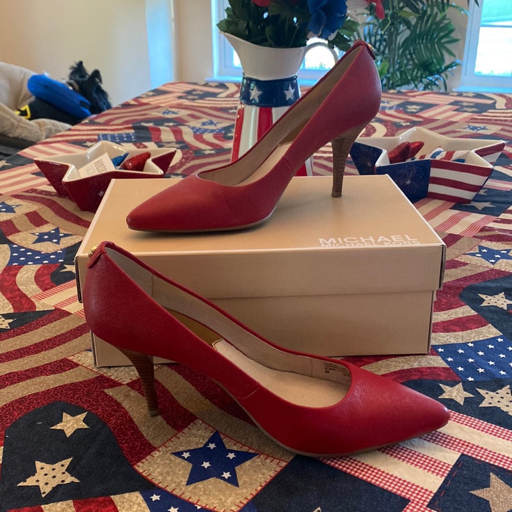 Michael Kors Red Mid Pump, like new condition, size 8.